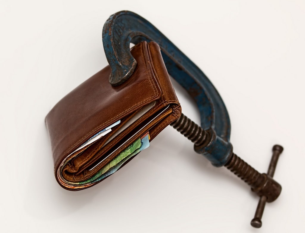 5 Cara Mencegah Menurunnya Keuangan Anda